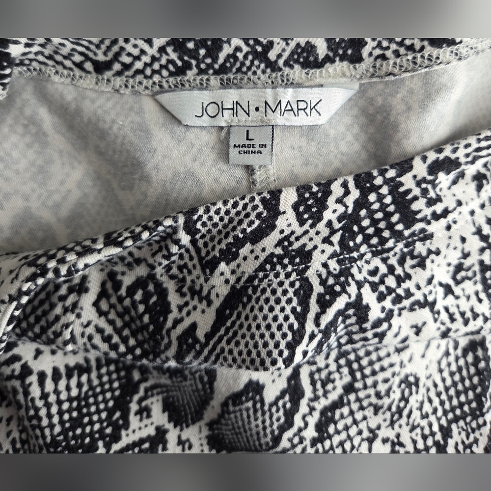 John Mark Snakeskin Print Tunic Top Size L - Picture 12 of 14